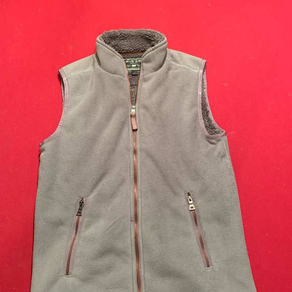 Men’s True Grit vest - Picture 2 of 3